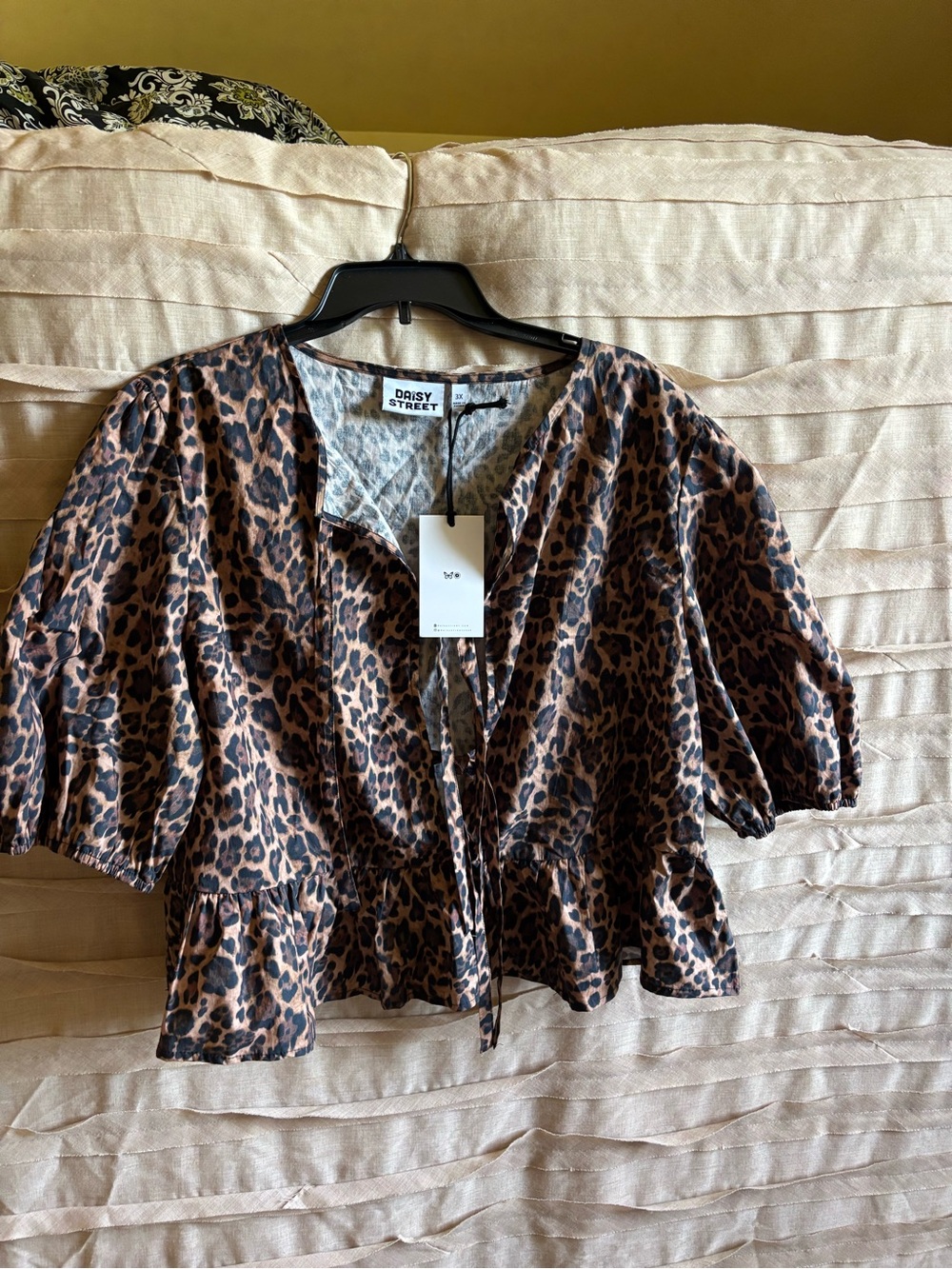 Daisy Street Leopard Print Tie-Front V-Neck Blouse — Brown/Black